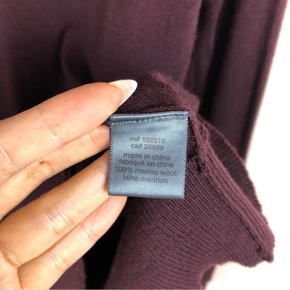 John Varvatos burgundy v-neck 100% merino wool sweater - Picture 10 of 11